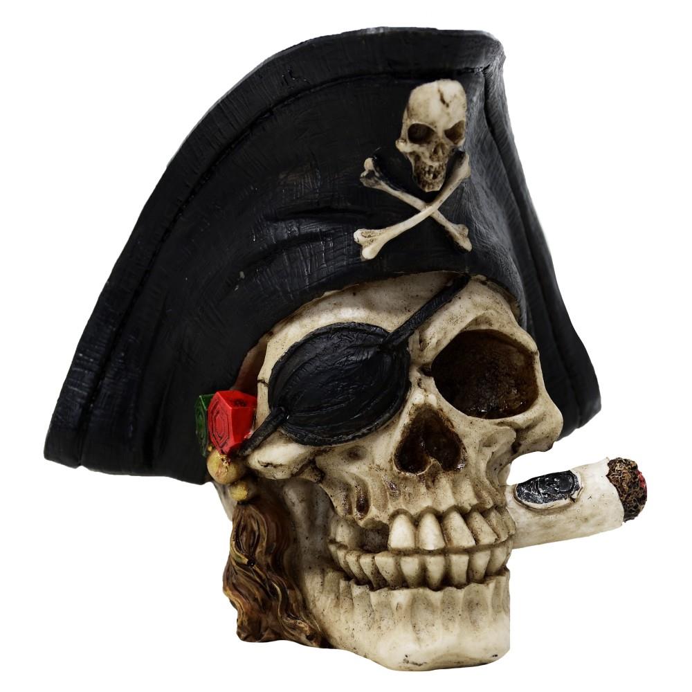 Totenkopf mit Piratenhut