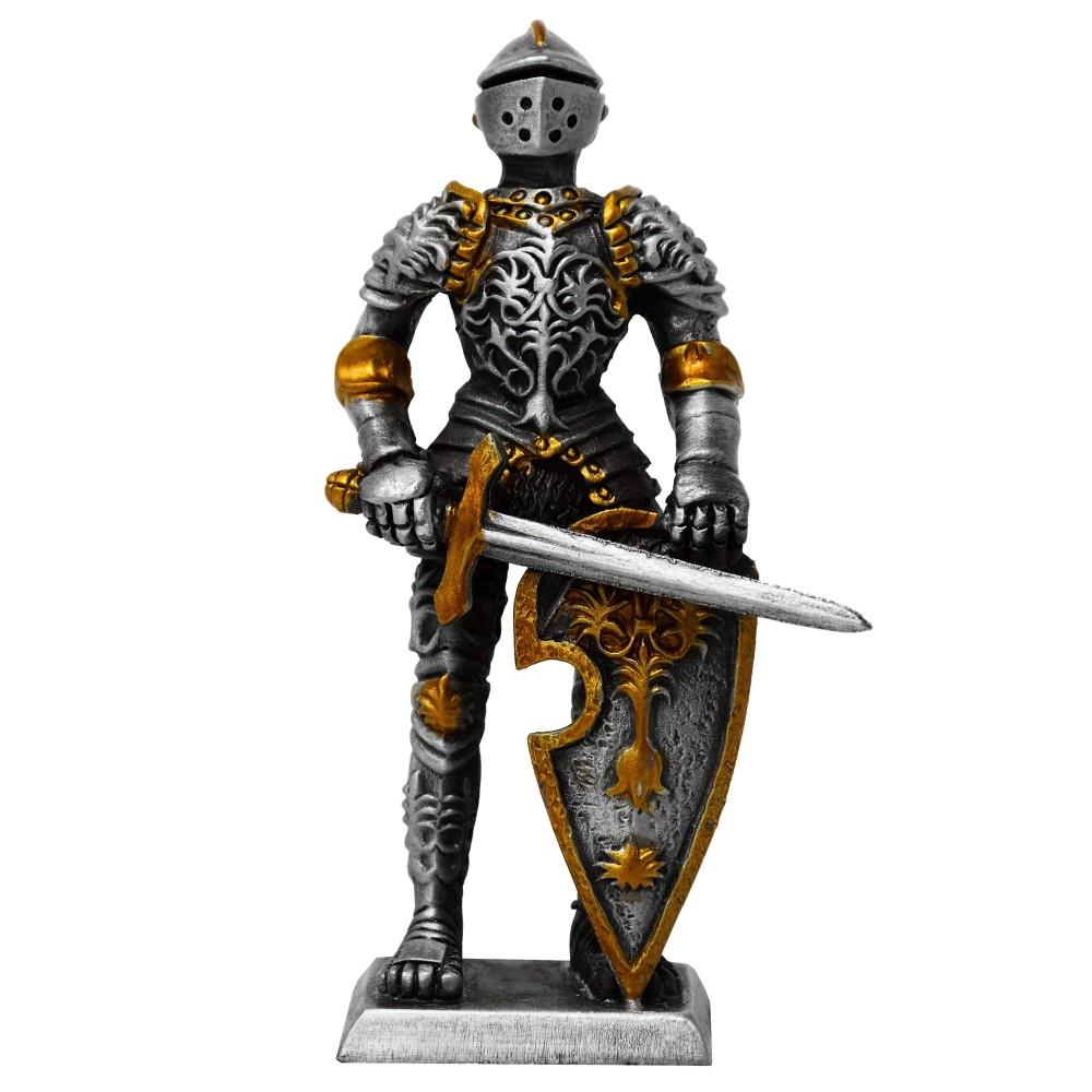 Zinnritter mit Schwert und Schild